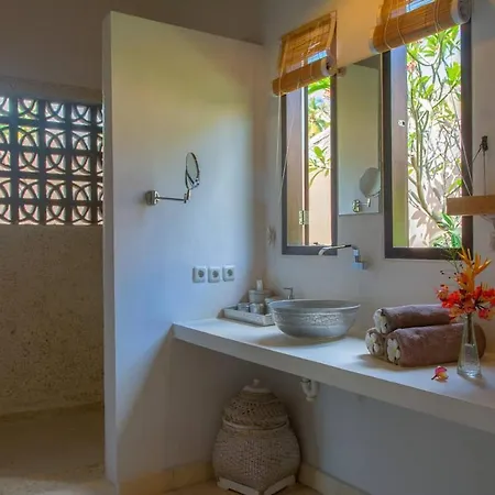 Beach Villas Lombok Tanjung  Exterior photo